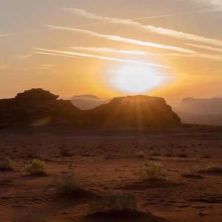Wadi Rum Eagle Luxury Camp Luaran gambar