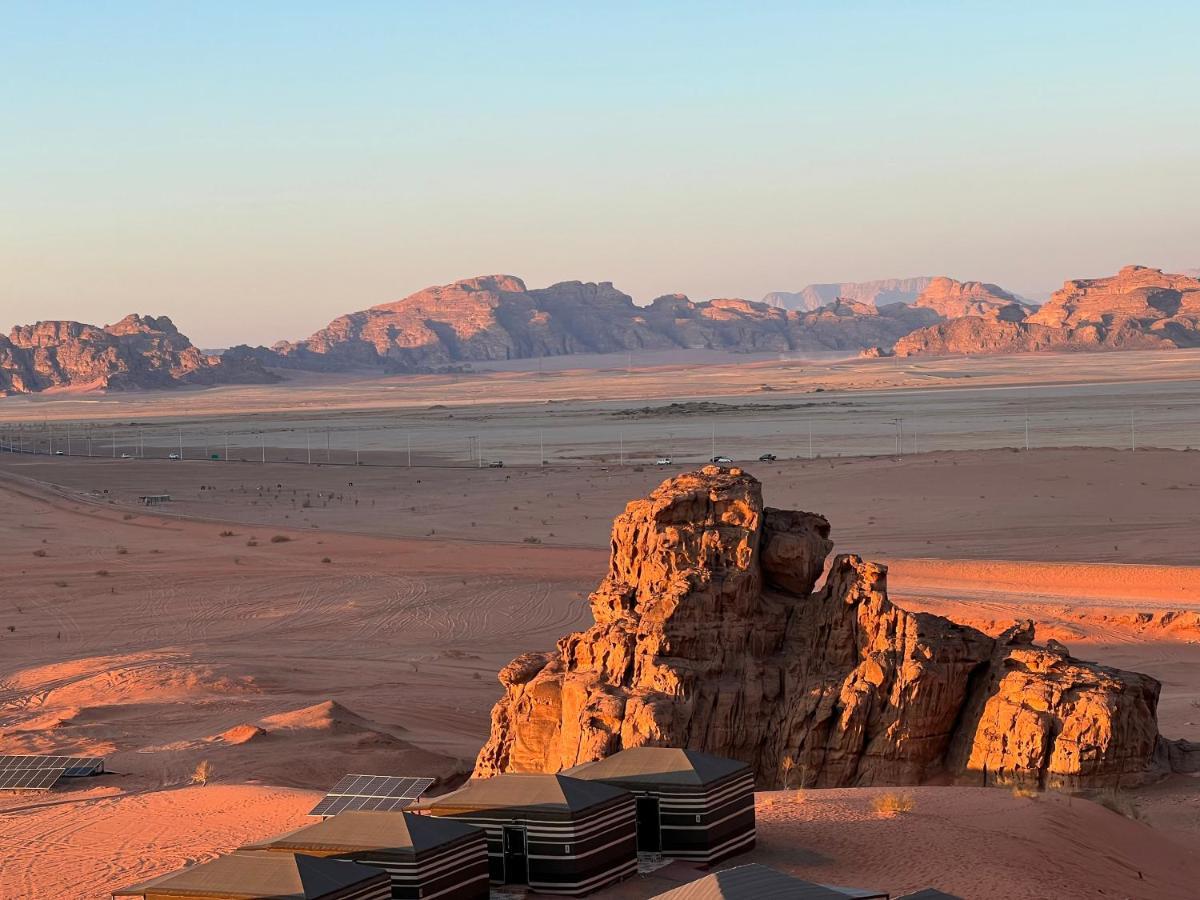 Wadi Rum Eagle Luxury Camp Luaran gambar