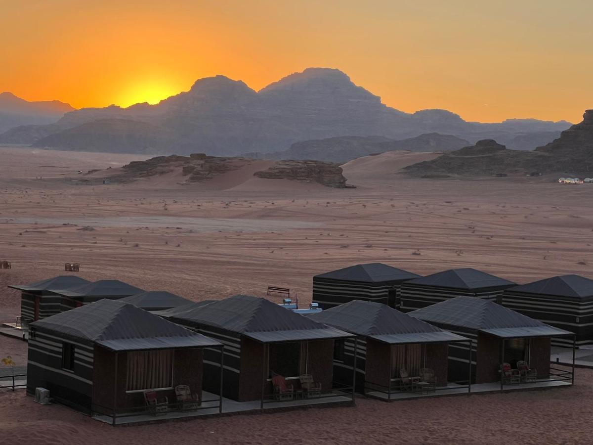 Wadi Rum Eagle Luxury Camp Luaran gambar