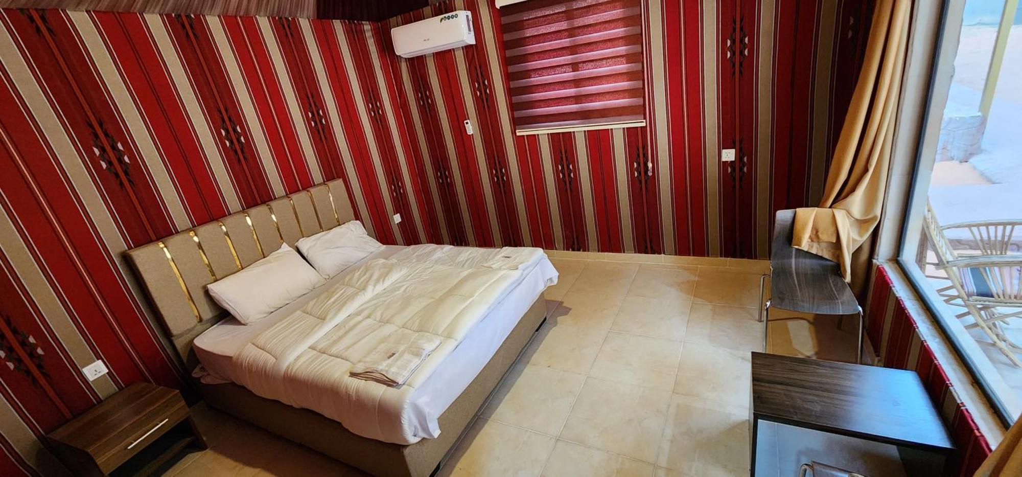 Wadi Rum Eagle Luxury Camp Luaran gambar